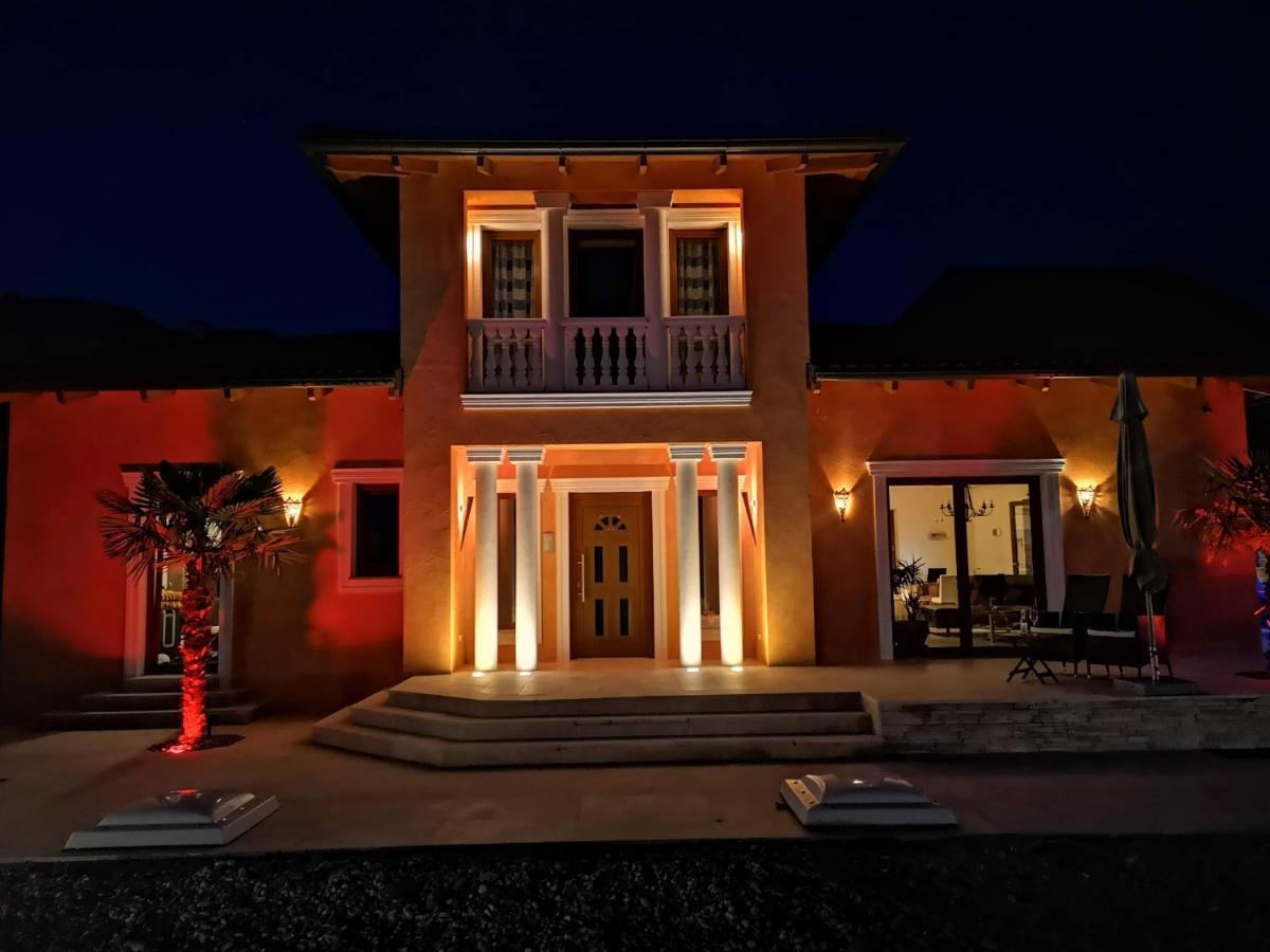 Villa Toscana Штайр Экстерьер фото